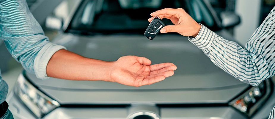É melhor comprar carro novo ou usado?