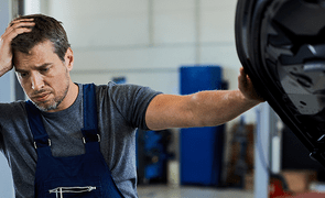 Erros comuns na manutenção do carro que podem danificar peças